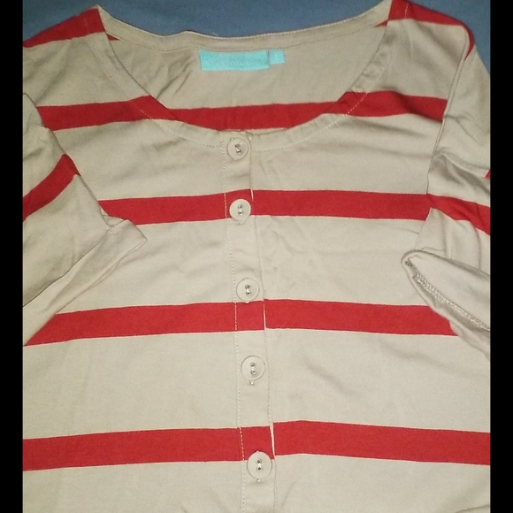 Tshirt - Picture 2 of 3